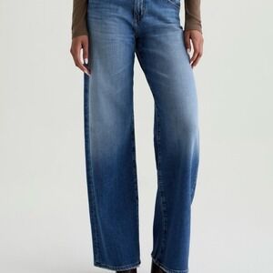 NEW Ag Adriano Goldschmied Adria Light Blue Low Rise Straight Women's Jeans 28